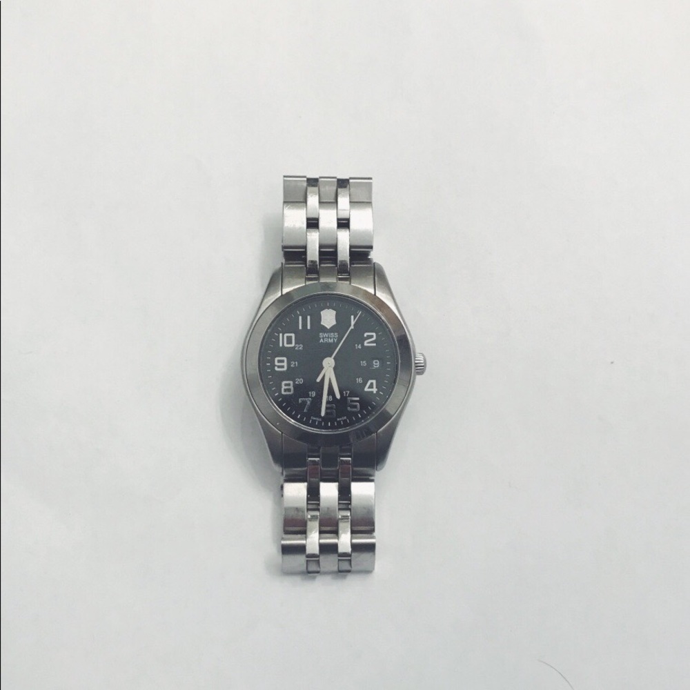 Men's Victorinox Swiss Luxury Watch